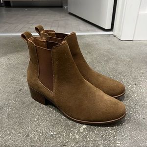 Steve Madden Chelsea Boot Suede Size 7
